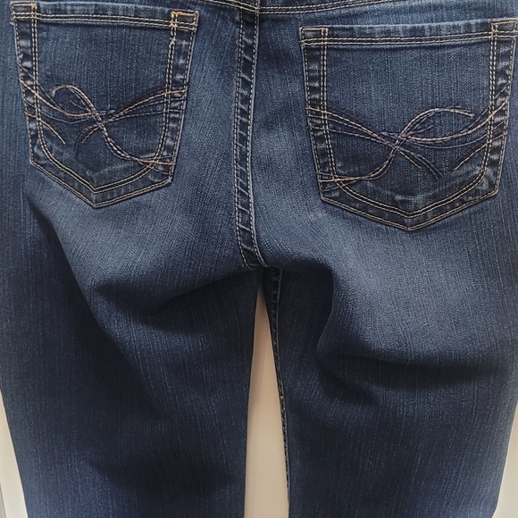 Med-dark wash Silver Jeans Suki 17" 34/34 - Picture 2 of 6